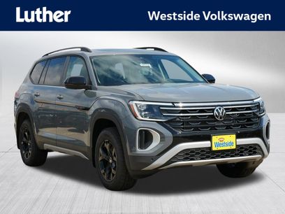 New 2025 Volkswagen Atlas Peak Edition SE