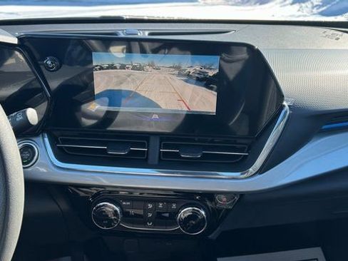 New 2026 Chevrolet Trax LT w/ Sunroof Package image 26