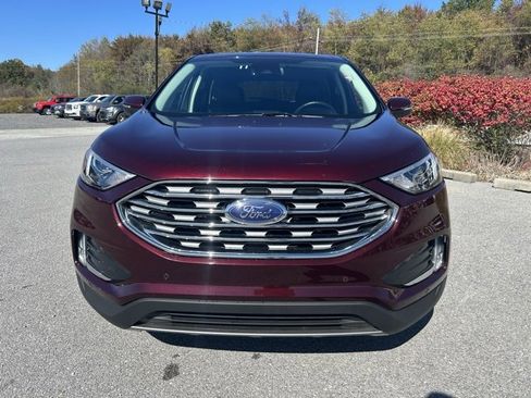 Used 2024 Ford Edge Titanium image 10