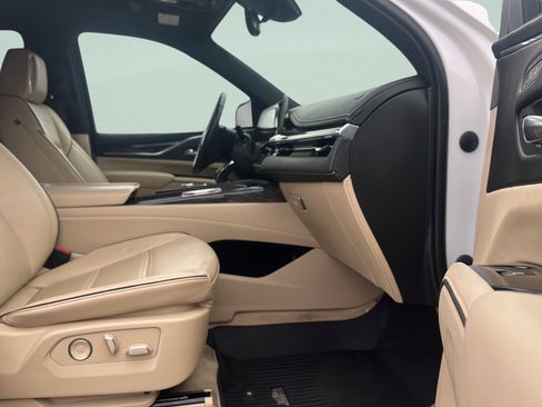 Used 2021 Cadillac Escalade Premium Luxury w/ LPO, Radiant Package image 22