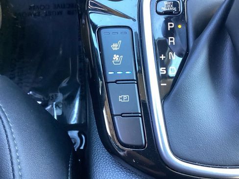 Certified 2024 Kia Seltos SX w/ SX Sunroof Package AWD/4WD image 28