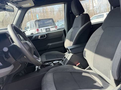 Used 2022 Ford Bronco 4-Door AWD/4WD image 16