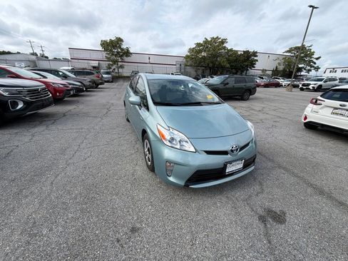 Used 2015 Toyota Prius Three FWD image 1