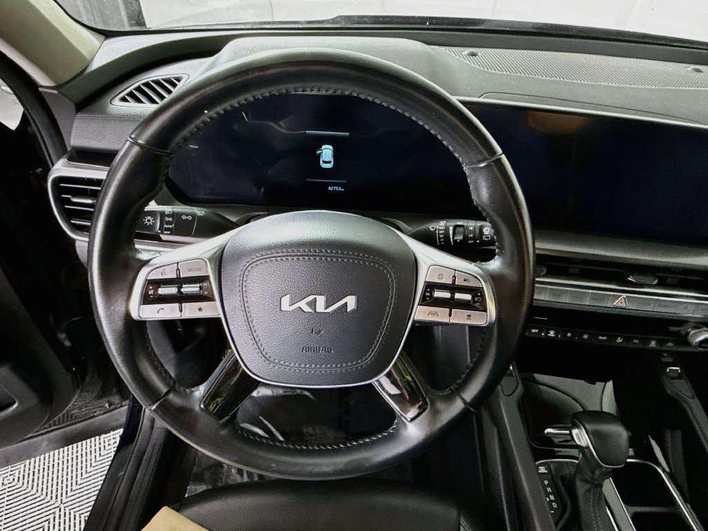 Used 2025 Kia Telluride S AWD/4WD image 23