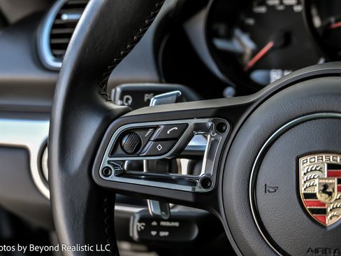 Used 2025 Porsche 718 Cayman image 32