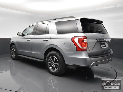 Used 2021 Ford Expedition XLT RWD image 5