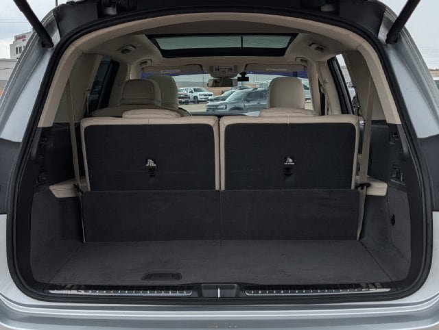 Used 2020 Mercedes-Benz GLS 450 4MATIC image 25
