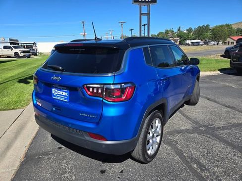 Used 2025 Jeep Compass Limited AWD/4WD image 3