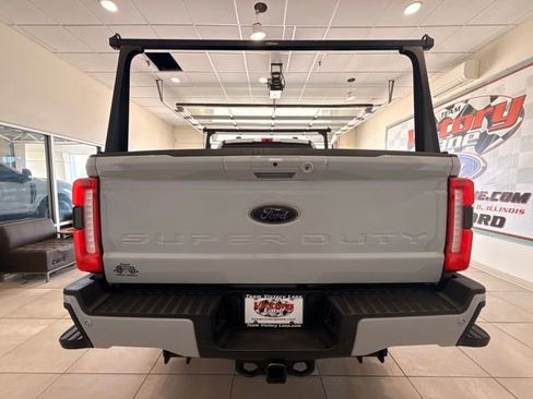 Used 2025 Ford F350 Lariat w/ Lariat Ultimate Package AWD/4WD image 5