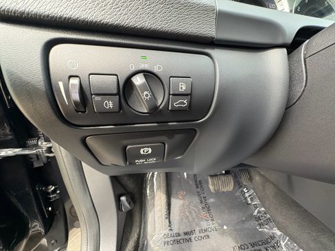Used 2012 Volvo S60 T5 FWD image 13
