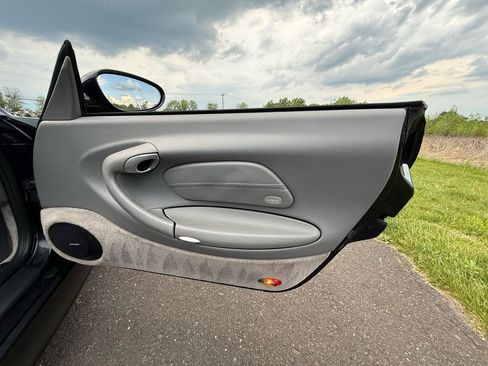 Used 2002 Porsche 911 Targa RWD image 26
