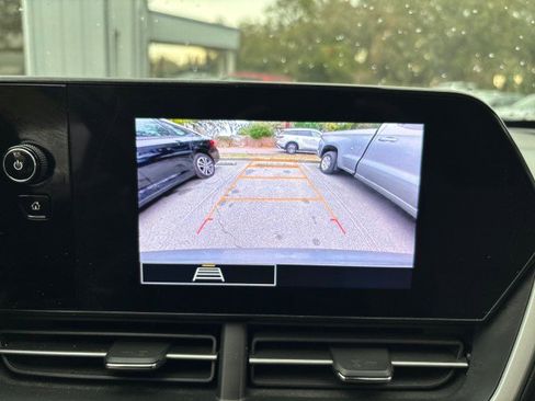 Used 2025 Chevrolet Trax RS w/ Driver Confidence Package image 20