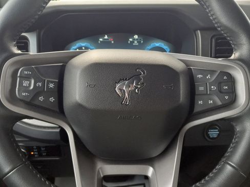 Used 2025 Ford Bronco Big Bend image 18