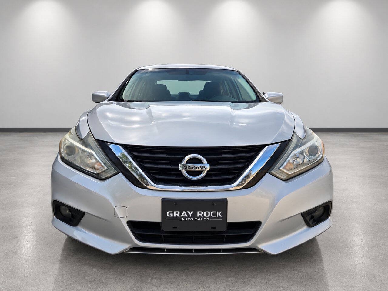 Used 2017 Nissan Altima 2.5 SV FWD image 3