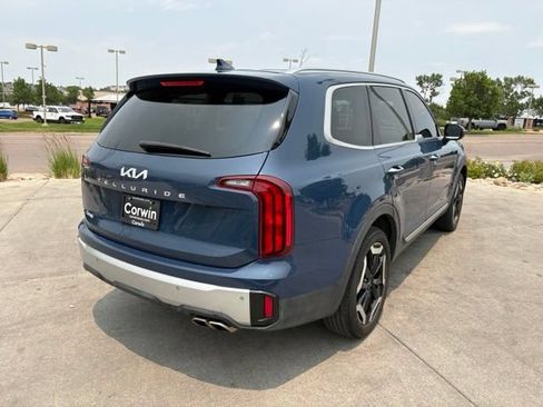 Used 2024 Kia Telluride S w/ S Sunroof Package FWD image 9