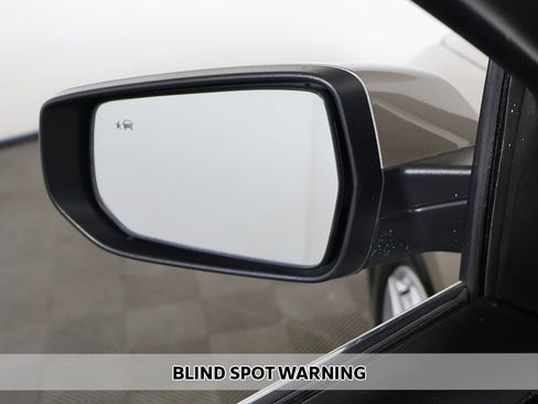 Used 2023 Chevrolet Malibu LT w/ Driver Confidence Package image 4