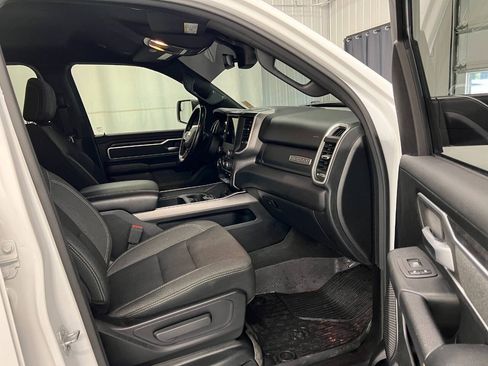 Used 2020 RAM 1500 Big Horn AWD/4WD image 11