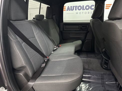 Used 2024 RAM 2500 Tradesman w/ Chrome Appearance Group AWD/4WD image 21