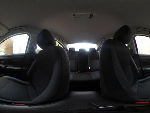 Used 2025 Nissan Versa SV FWD image 37