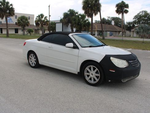 Used 2008 Chrysler Sebring Touring w/ Special Touring Group FWD image 20