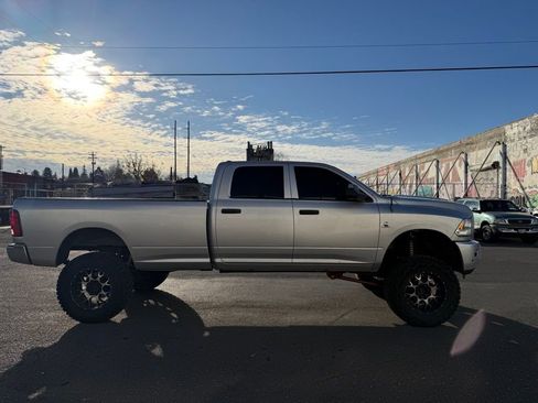 Used 2012 RAM 2500 ST w/ Chrome Appearance Group AWD/4WD image 6