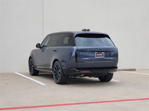 New 2026 Land Rover Range Rover Long Wheelbase SE image 3
