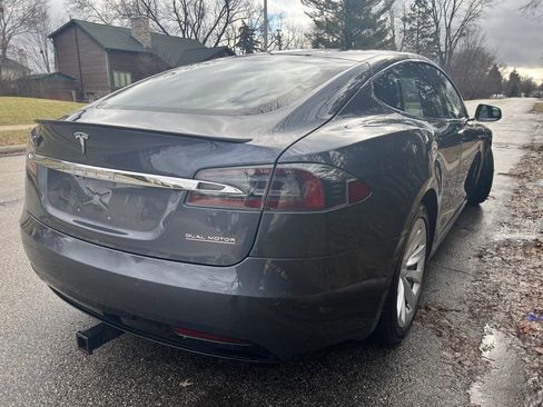 Used 2019 Tesla Model S Performance image 6