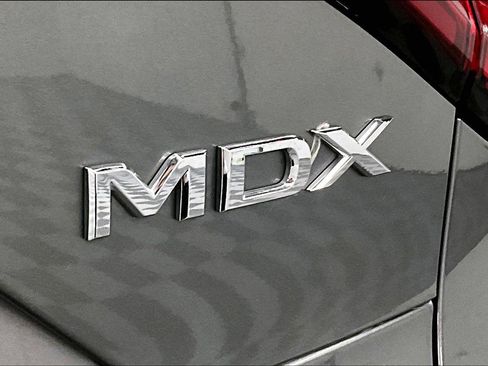 Used 2025 Acura MDX FWD w/ Technology Package image 9