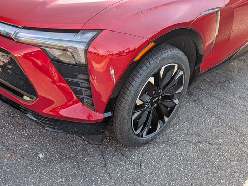 Certified 2024 Chevrolet Blazer EV RS image 11