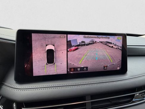 New 2026 INFINITI QX60 Luxe w/ Family Package image 17