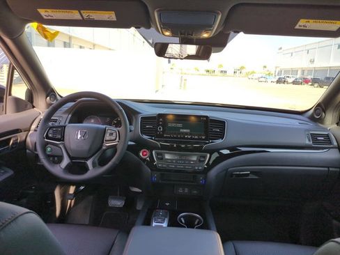 Used 2026 Honda Ridgeline Black Edition image 18