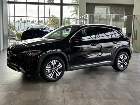 Certified 2025 Mercedes-Benz GLA 250 GLA 250 image 8