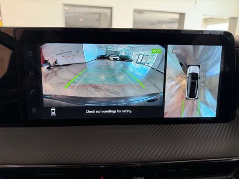 Used 2026 Nissan Kicks SR FWD image 23