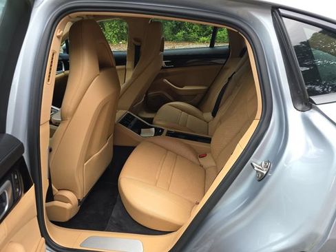 Used 2019 Porsche Panamera 4 AWD/4WD image 12