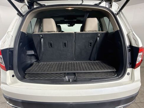Used 2019 Honda Pilot Touring image 36