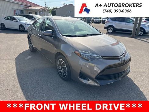 Used 2018 Toyota Corolla LE FWD image 1