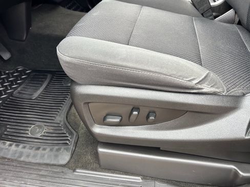 Used 2018 Chevrolet Silverado 1500 LT w/ All Star Edition RWD image 12