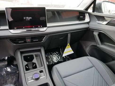 New 2026 Volkswagen Tiguan SE AWD/4WD image 10
