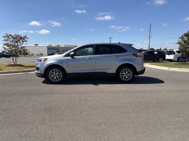 Used 2024 Ford Edge SEL AWD/4WD image 2