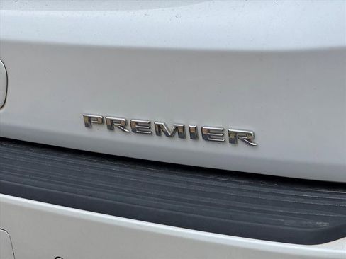 Used 2023 Chevrolet Tahoe Premier w/ Premium Package 2 AWD/4WD image 6