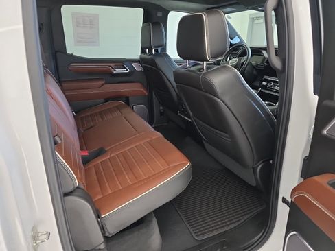 Used 2023 GMC Sierra 1500 Denali Ultimate image 12