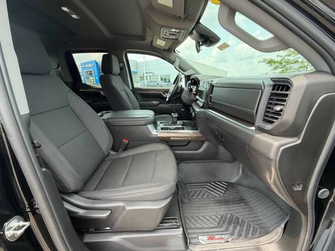 Used 2024 Chevrolet Silverado 1500 RST AWD/4WD image 21