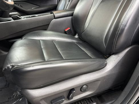 Used 2023 Nissan Rogue SV w/ SV Premium B Package FWD image 34