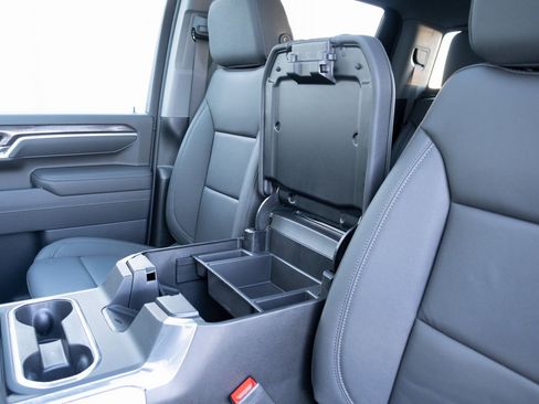 New 2026 Chevrolet Silverado 3500 LTZ w/ LTZ Convenience Package image 8