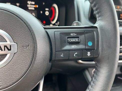 Used 2021 Nissan Rogue Platinum FWD image 25