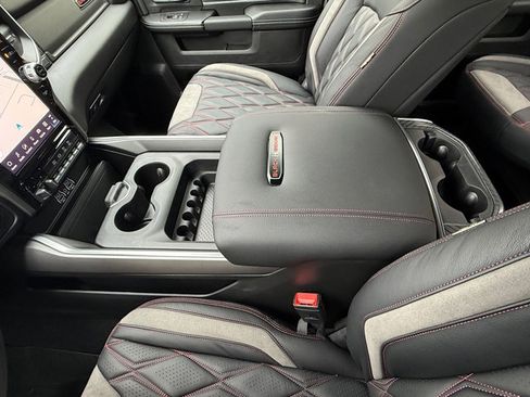New 2025 RAM 2500 Big Horn image 36