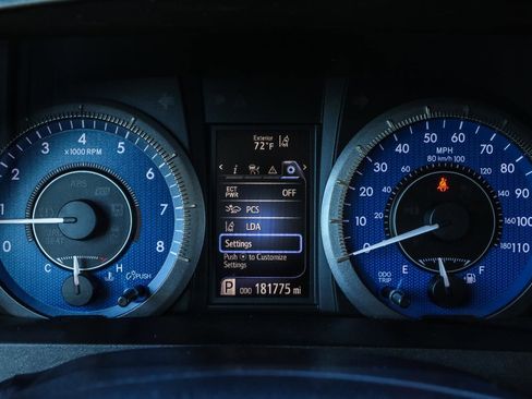 Used 2019 Toyota Sienna L FWD image 6