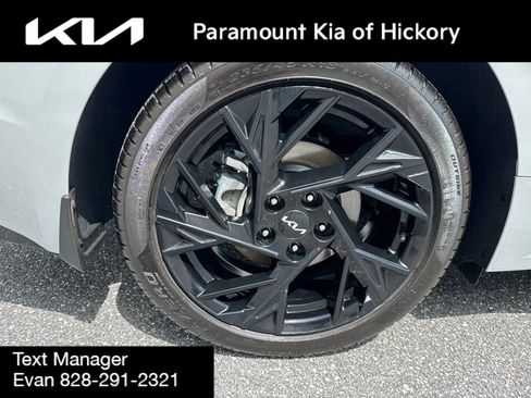 Used 2025 Kia K5 GT-Line w/ GT-Line Premium Package FWD image 9