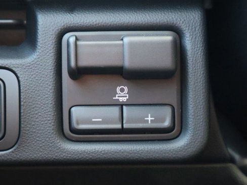 New 2025 GMC Sierra EV Denali image 40