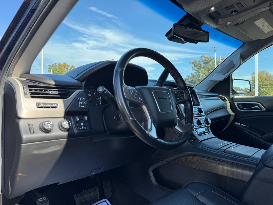 Used 2018 GMC Yukon XL Denali w/ Denali Ultimate Package AWD/4WD image 14